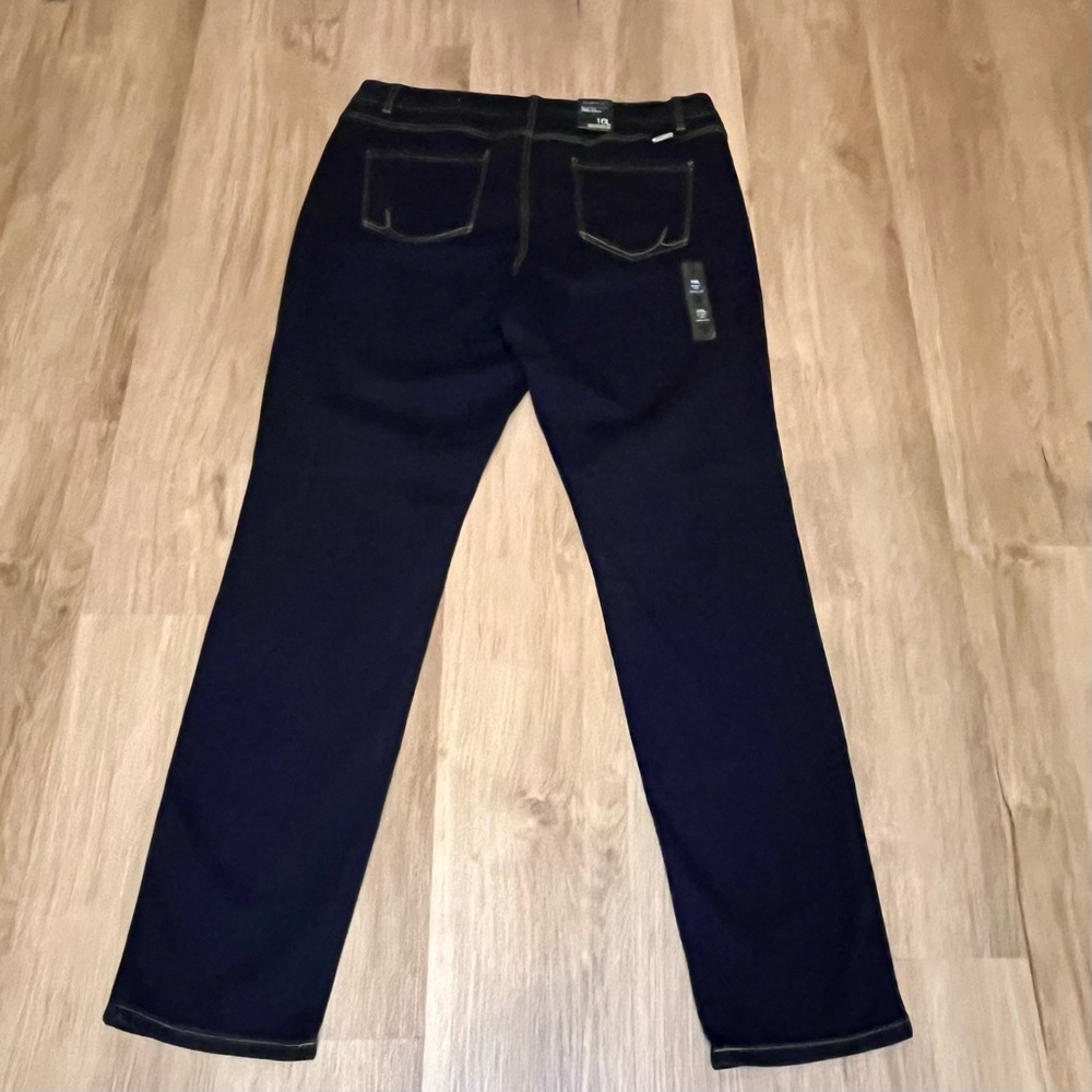 NWT INC International Concepts Women's Size 16L Curvy Fit Skinny Leg Jeans - Picture 3 of 13